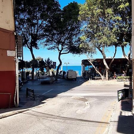 Appartamento Cozy Inside.City & Beach Outside Sliema Esterno foto