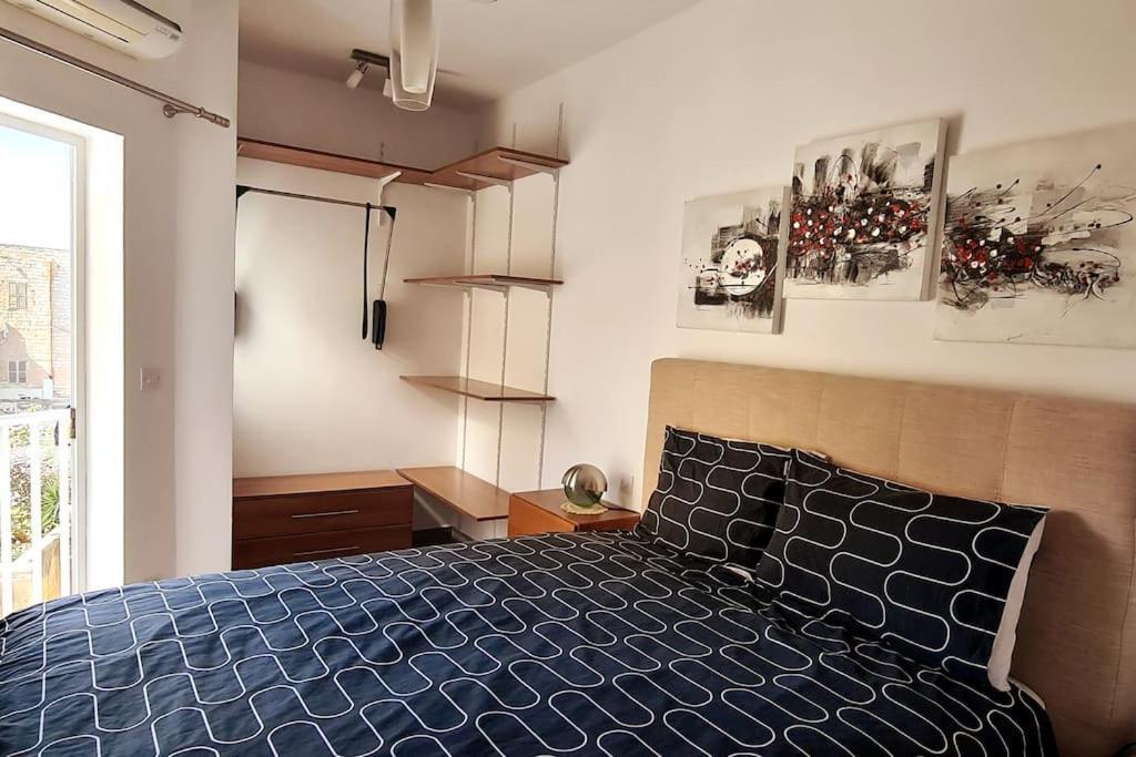 Appartamento Cozy Inside.City & Beach Outside Sliema Esterno foto